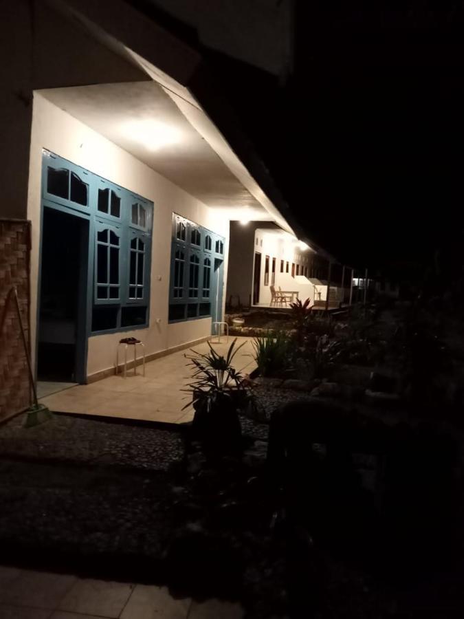 The Village Rua Beach Homestay Luaran gambar